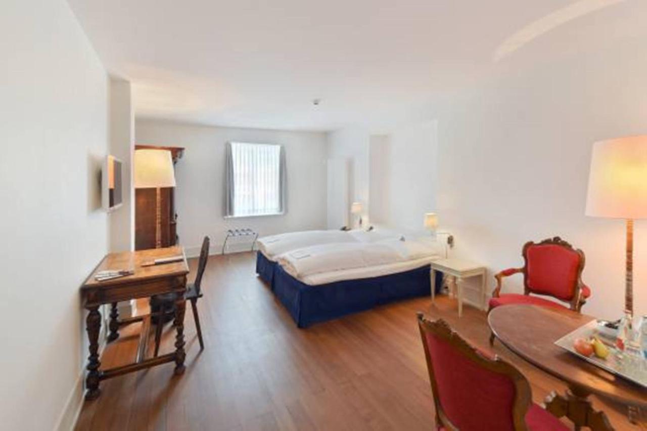 Hotel Im Schlosspark Binningen Habitación foto